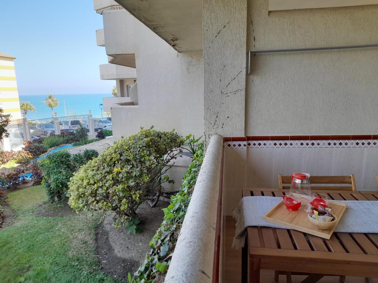 Benalbeach R&R Suite 贝纳尔马德纳 外观 照片